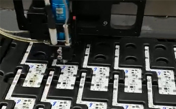 全自动91视频APP下载污指纹模组点胶案例